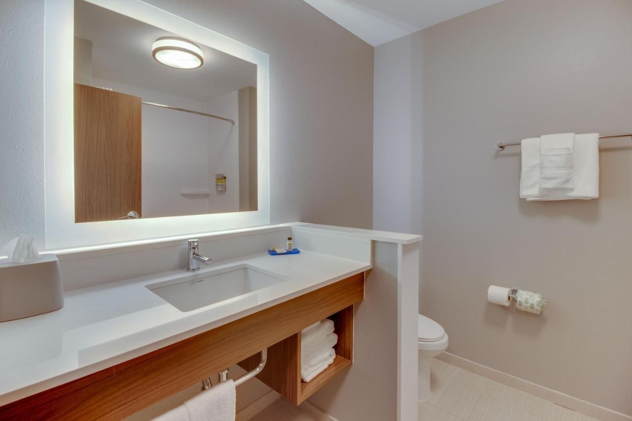 Holiday Inn Express & Suites - Union City By Ihg מראה חיצוני תמונה