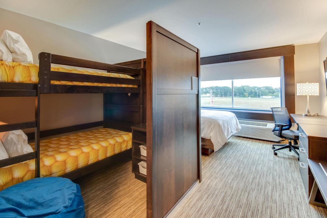 Holiday Inn Express & Suites - Union City, An Ihg Hotel מראה חיצוני תמונה