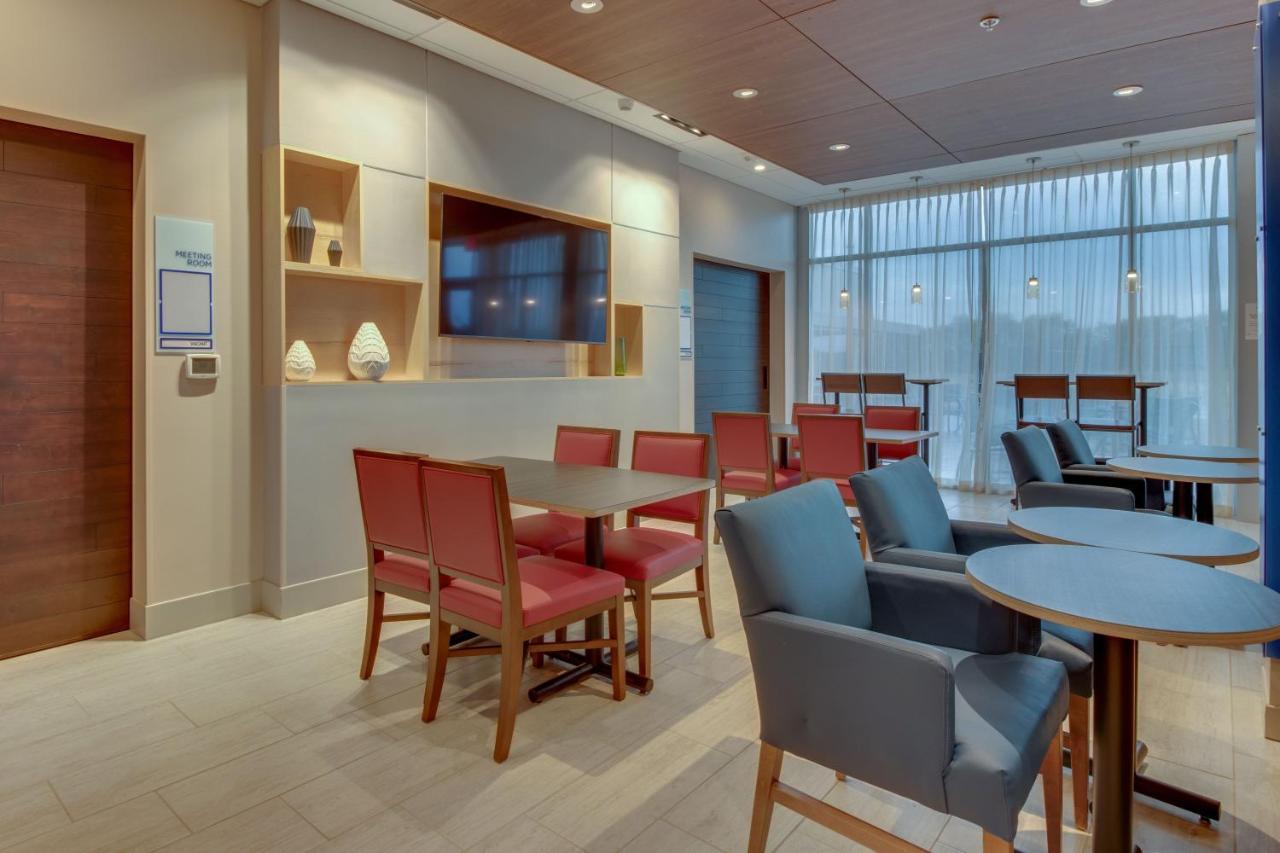 Holiday Inn Express & Suites - Union City By Ihg מראה חיצוני תמונה