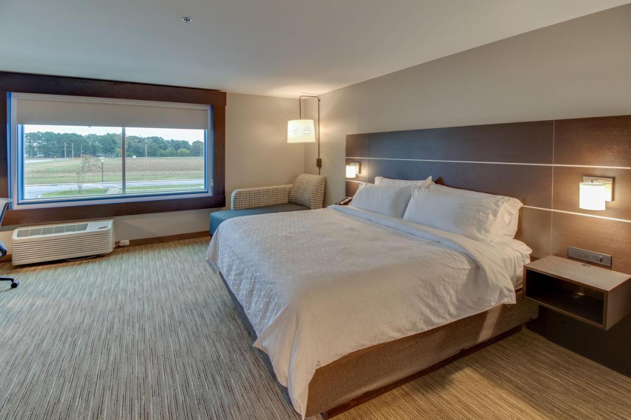 Holiday Inn Express & Suites - Union City By Ihg מראה חיצוני תמונה
