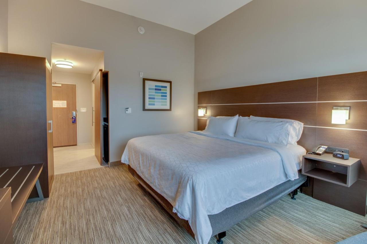 Holiday Inn Express & Suites - Union City By Ihg מראה חיצוני תמונה