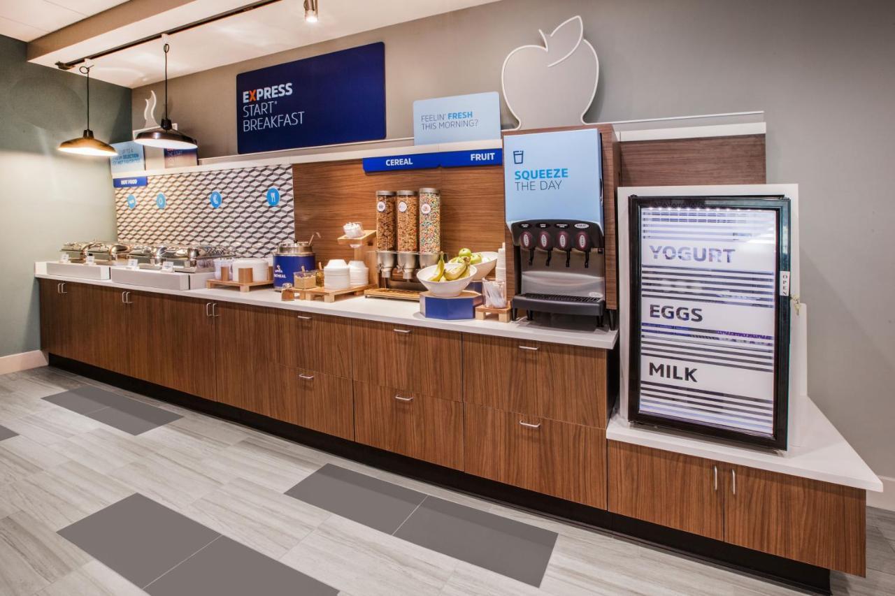 Holiday Inn Express & Suites - Union City By Ihg מראה חיצוני תמונה