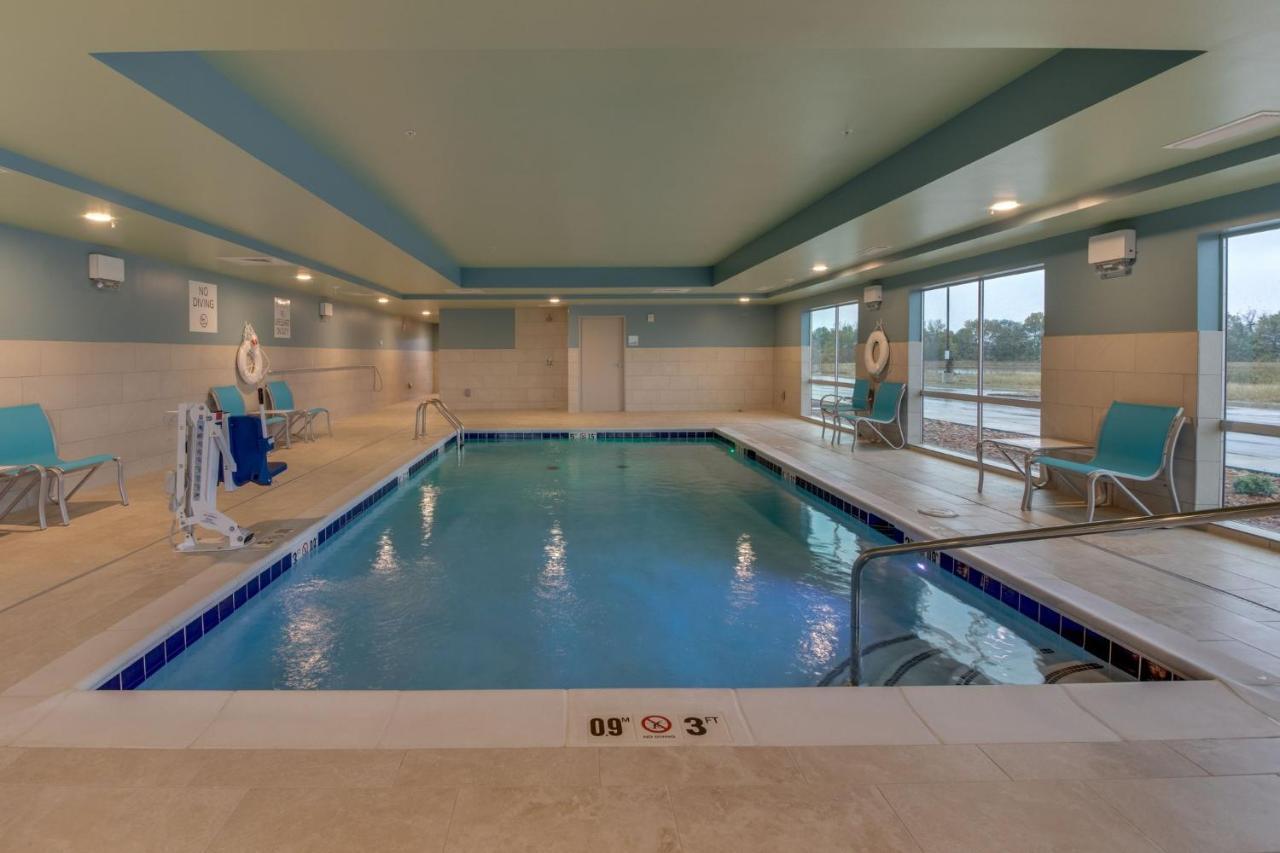 Holiday Inn Express & Suites - Union City By Ihg מראה חיצוני תמונה